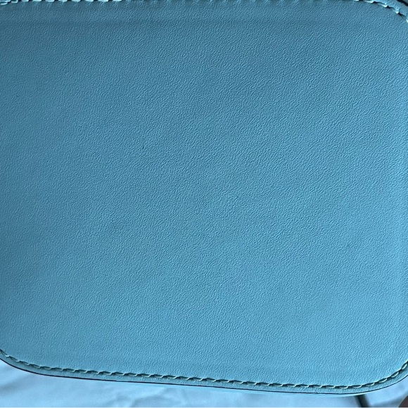 Fendi sky blue Crossbody Bag !
Never use - Picture 6 of 13